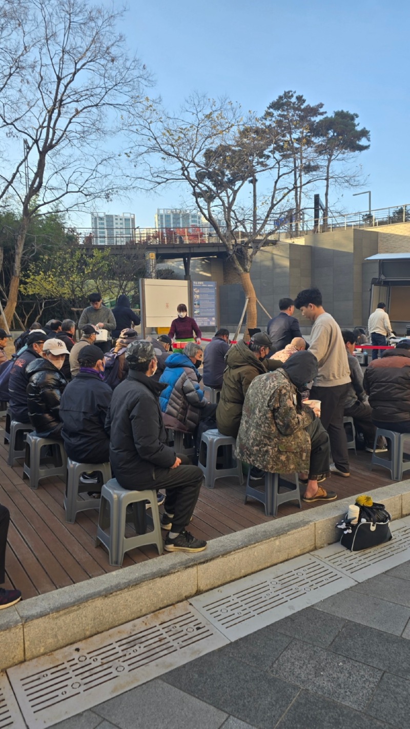 KakaoTalk_20251129_183621800_06.jpg